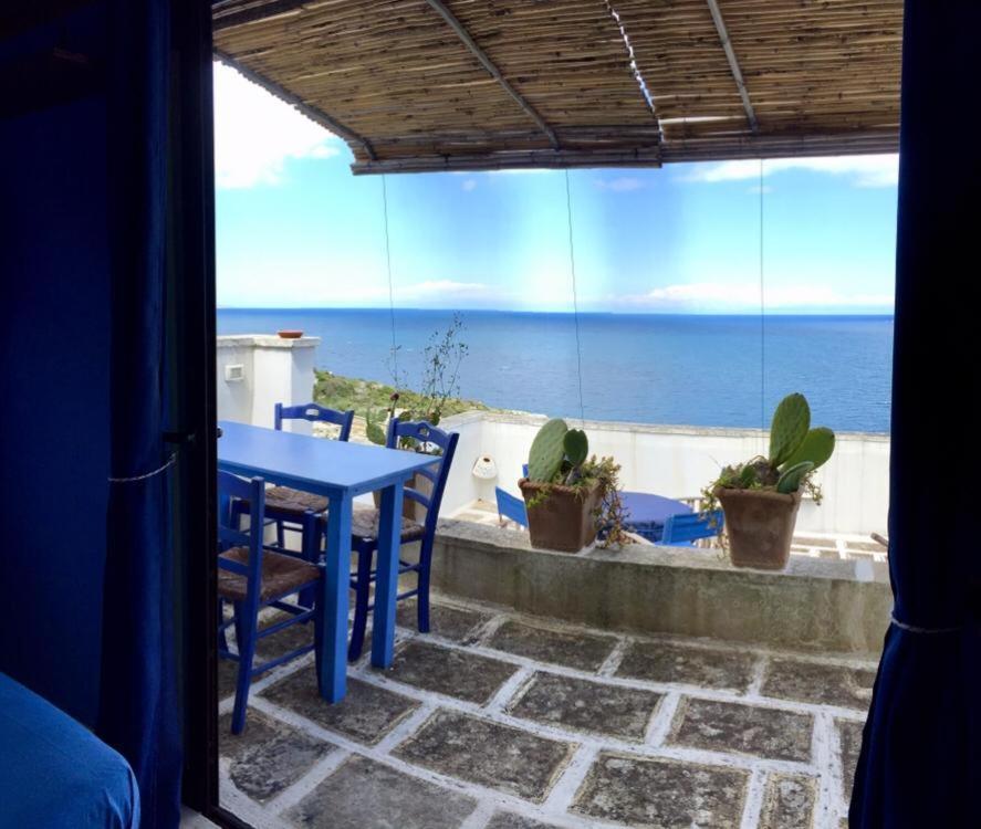 Blu Suite Cottage Sul Mare E Swimming Pool Tricase Eksteriør billede